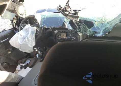 2021 Chevrolet Silverado K1500 Lt z USA, uszkodzony, nr VIN 1GCUYDED4MZ293982